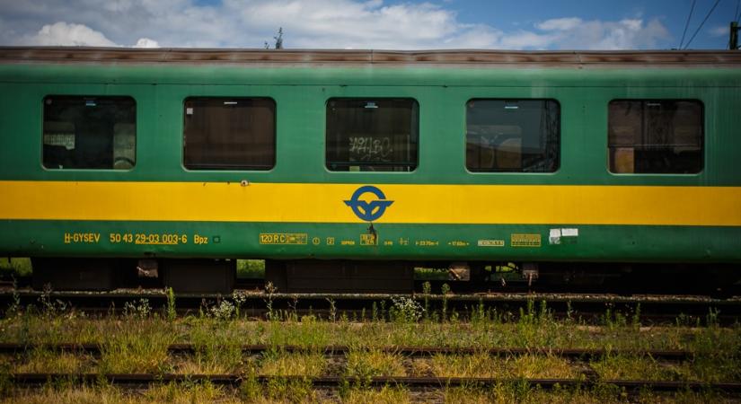Vonatpótló busz jár Győr és Csorna között december 12-én