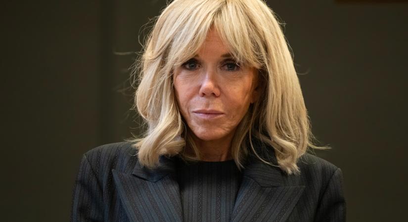 Botrány a francia elnöki palotában: Brigitte Macron „hülye ribancoknak” nevezte a feministákat