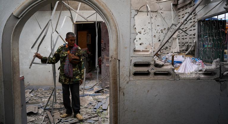 Fegyveres harcok a népszerű üdülőhelyen: több mint félmillió embert evakuáltak