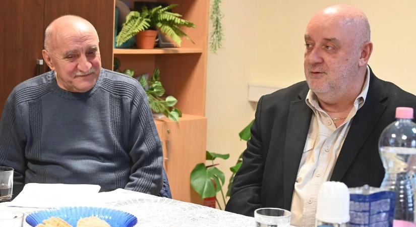 Hadházy Ákos leleplezett még egy polgármestert, aki EU-s pénzből építette meg a vendégházát