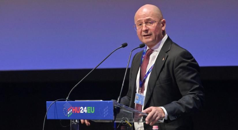 Tíz kartellezést vizsgál a GVH az építőiparban