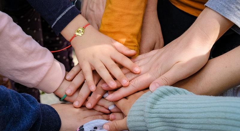 Yuppi-üzenetek: Ezer forgatókönyv. Egy diagnózis – Krónikus betegek történeteivel lehet ismerkedni Kolozsváron