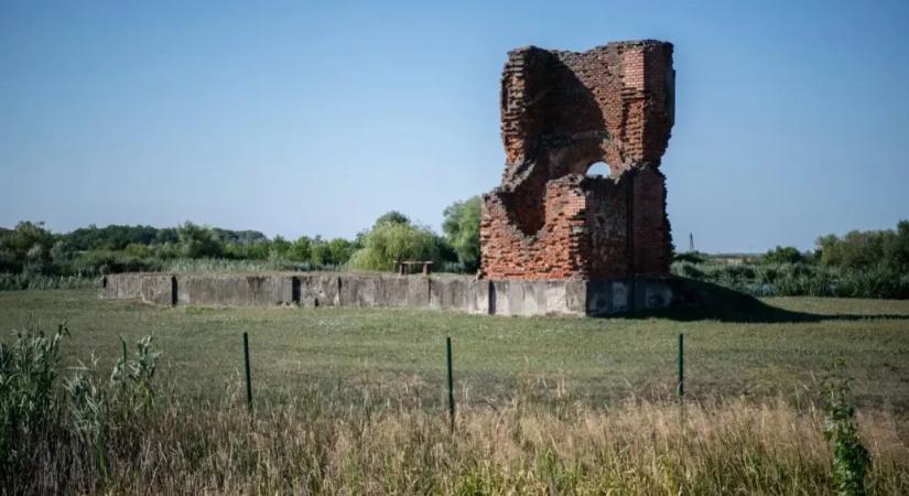 The church that received a lavish dedication, only to be blown up in a WWII battle