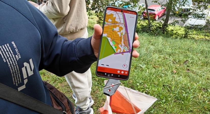 Térkép, mozgás: a tájfutás mint új fejlesztő eszköz a kolozsvári iskolákban