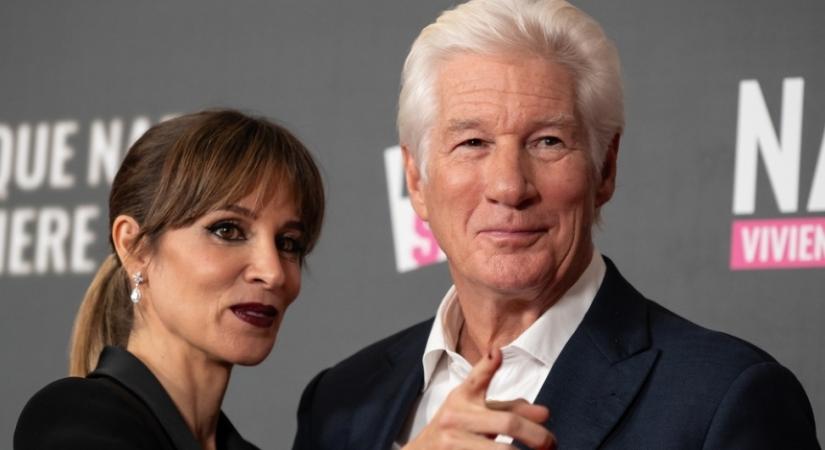 Imádják a lakberendezők Richard Gere eklektikus karácsonyi dekorációját