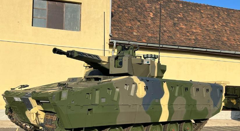 Katonai járművek zavarták meg Gyulafirátót nyugalmát – képviselői reakció az ügyben