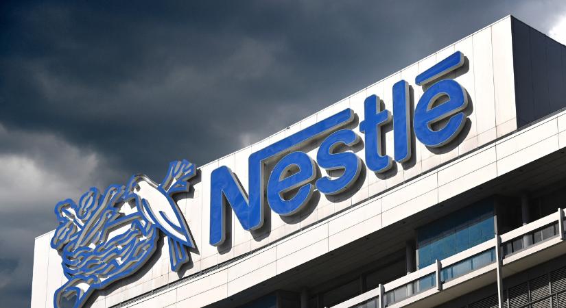 Tápszereket hívott vissza a Nestlé, hányást is okozhat a bennük talált kórokozó