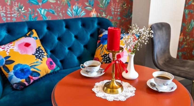 3 hely a lakásban, ahová a belsőépítészek soha nem tennének tapétát: jó okuk van rá!