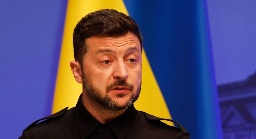 Történelmi mélypontra került Zelenszkij támogatottsága, az ukrán társadalom látványosan elfordult az elnöktől