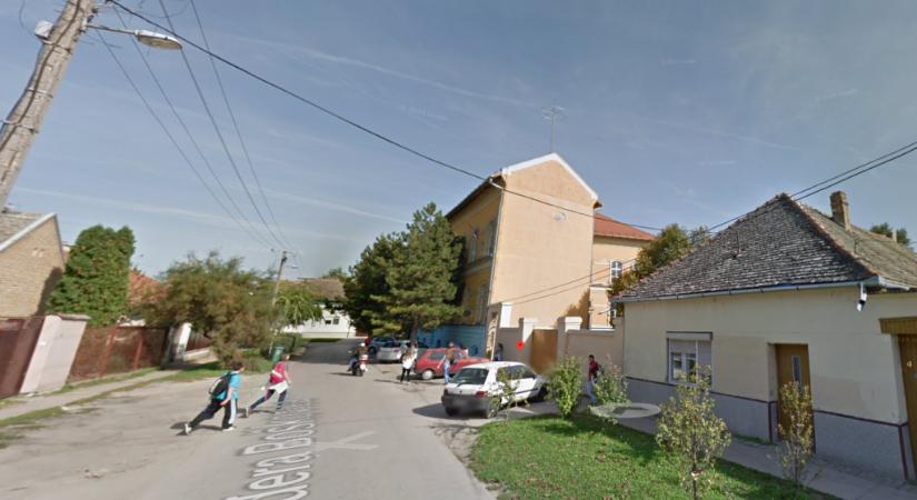 Mi szakadt rá és hogyan sérült meg a szabadkai iskola tanárnője?