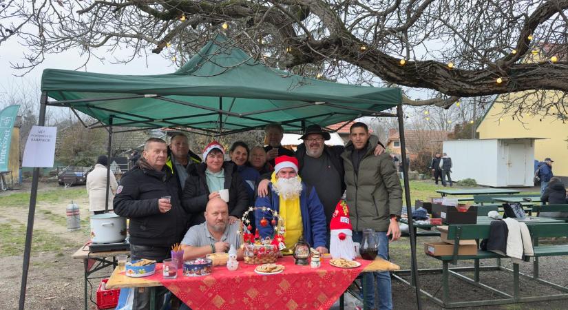 Oklevelet szerzett a badacsonytördemici forraltbor-főző versenyen a vépi csapat