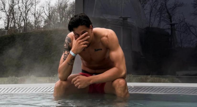 Hoppá! T. Danny félmeztelenül hódít – a rajongók el vannak ájulva izmos felsőtestétől