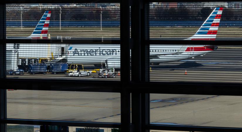 Ötévnyi közösségimédia-adatot is bekérne az USA a vízummentes utazóktól