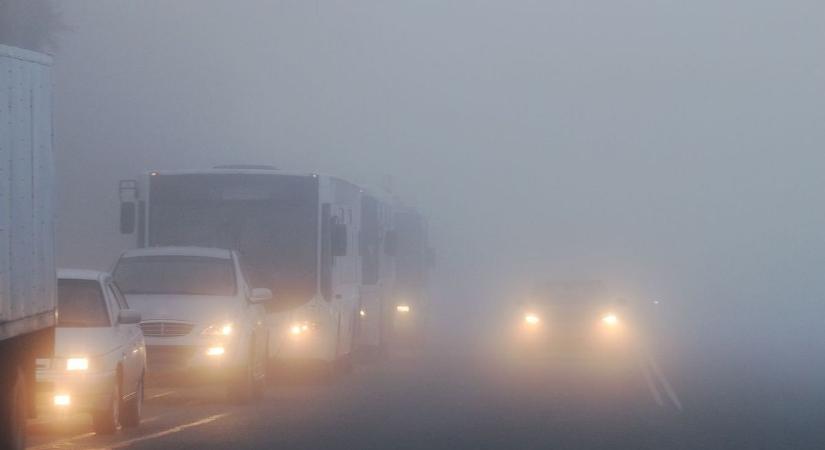 Makacsul kitart a köd Hevesben – az egri meteorológus elárulta, meddig tart a szürkeség