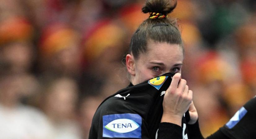 Sikerességben utolérné édesanyját a Fradi zokogó kézilabdasztárja