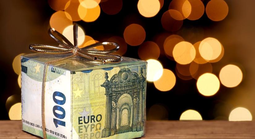 Ön kap év végi jutalmat? Ha igen, a szerencsés kisebbséghez tartozik