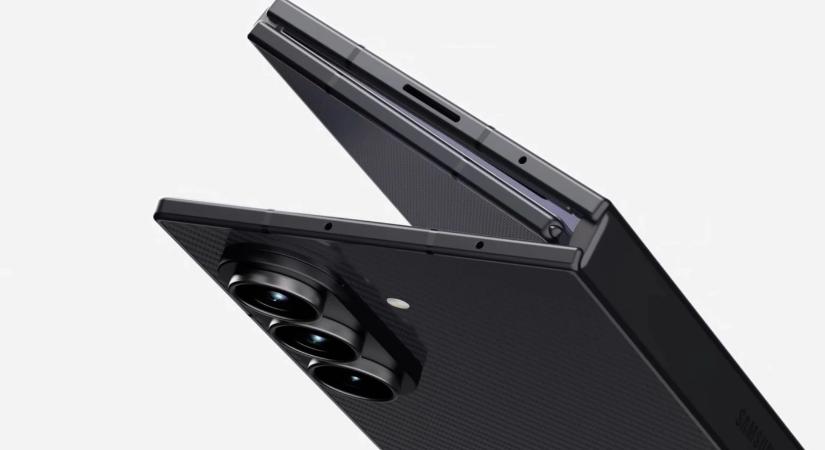 Lefotóztak egy alternatív Samsung Galaxy Z TriFold prototípust, négy hátlapi kamerával