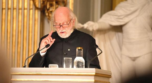Krasznahorkai László átvette a Nobel-díjat