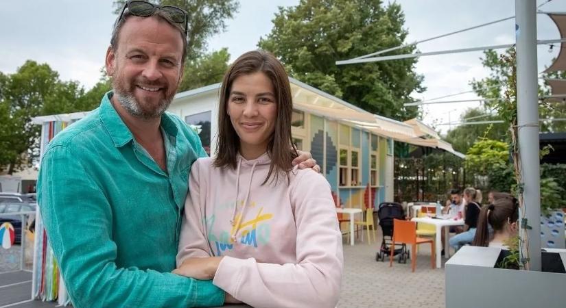 Hatalmasat nőttek Ördög Nóra gyerekei, így néz ki most a boldog család