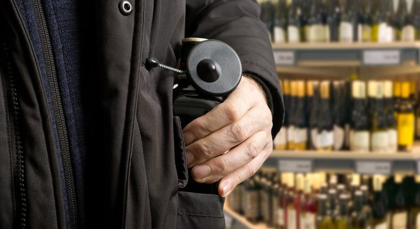 A kisebb lopásoknál ismét bevezeti a kormány a háromszor és elég elvét