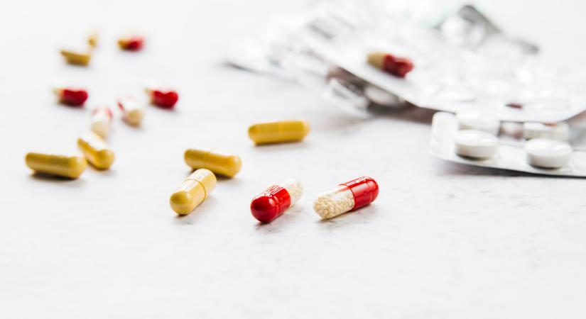 Sarki ABC-ben buktak le: pult alól árulták a drogot Óbudán