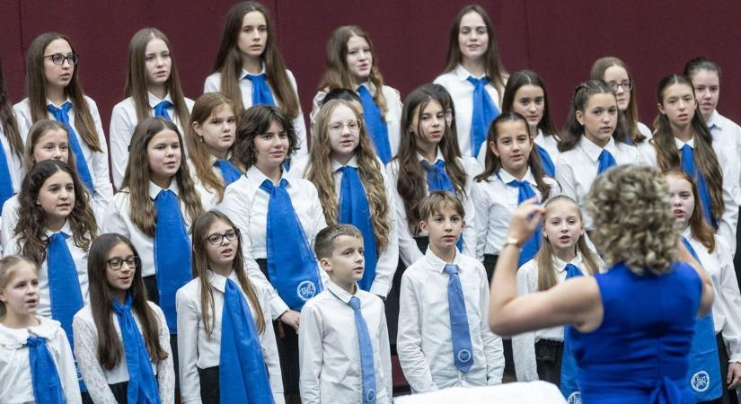 Mi szép a dal, ha szárnyra kél! – Ebben a zalai iskolában idén is megmutatták (galéria)