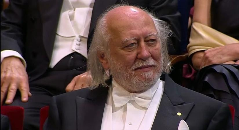 Átvette az irodalmi Nobel-díjat Krasznahorkai László
