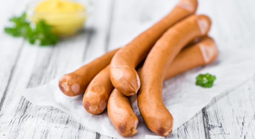 Mégis forrásban lévő vízbe kell tenni a virslit, mert visszahűl a főzővíz, vagy ez súlyos hiba?