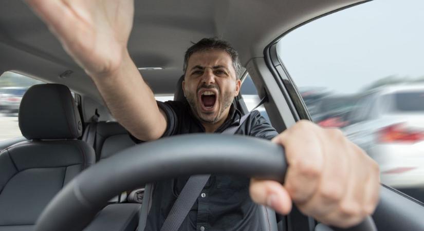 Jobb, ha vigyázol az utakon! Karácsony előtt minden második autós agya elpattan