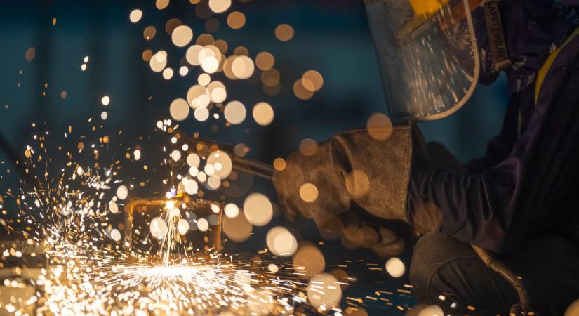 Kiderült, mennyivel nőhetnek a fizetések jövőre