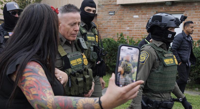 Videojátékokkal készítik fel a migránsokat az ICE-razziákra