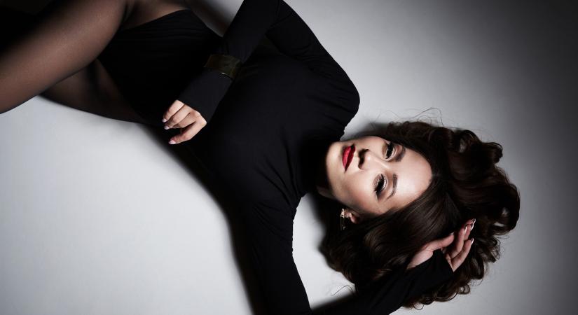 Ez az öt harisnyatrend forgatja fel a téli szettjeinket