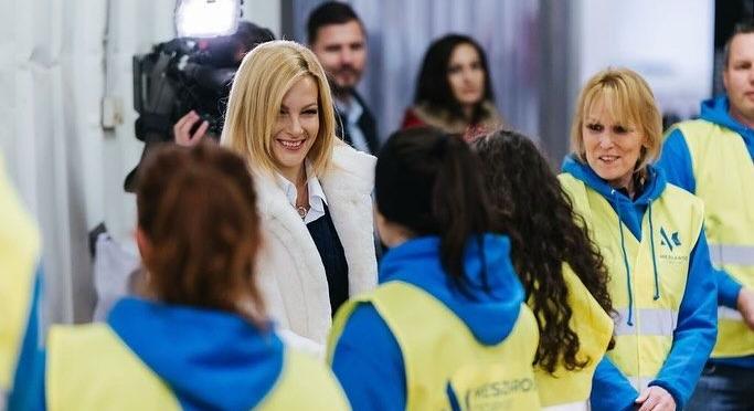 Várkonyi Andrea tetőtől-talpig Louis Vuittonban