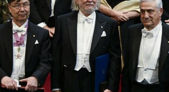 Nobel-díj - Krasznahorkai László átvette az irodalmi Nobel-díjat Stockholmban