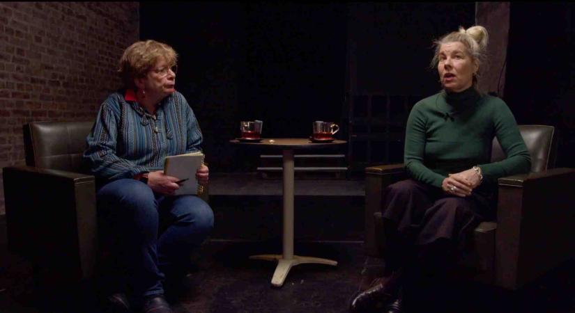 R-BESZÉLGETÉS: PELSŐCZY RÉKA