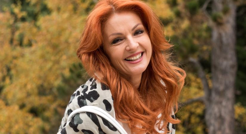 Az 56 éves Keleti Andi bikiniben mutatta meg tökéletes alakját