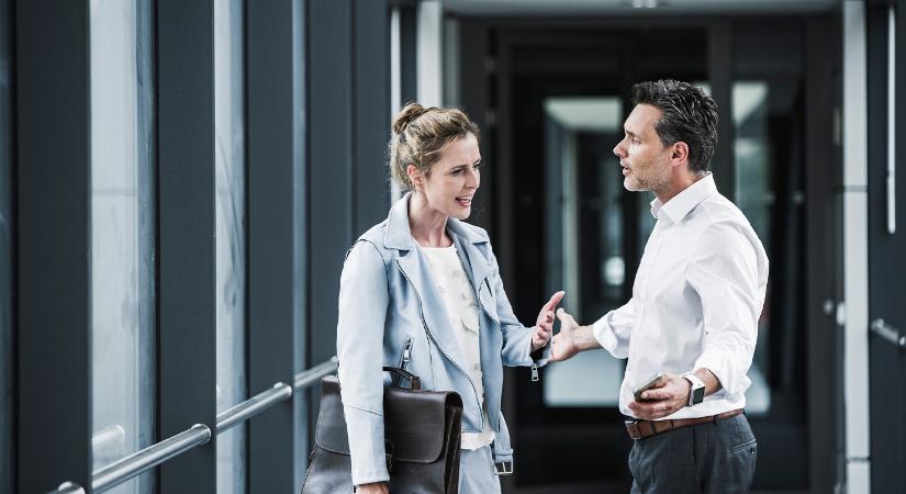 Ezzel a 3 kérdéssel azonnal sarokba tudod szorítani a kéretlen okoskodót