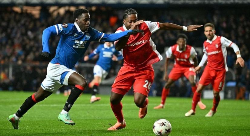 Kaotikus helyzet a Fradi-meccs előtt: nagyon dühösek a Rangers-szurkolók