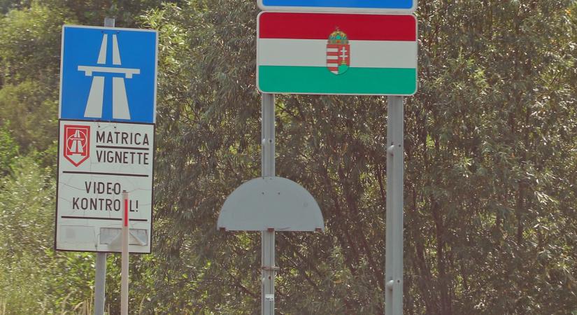 Év végi teendő az utakon: már érdemes megváltani az új matricát