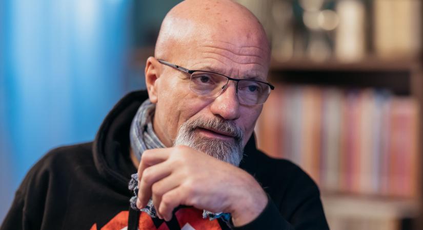 „Mint a villám, úgy csapott belém” – fenekestül felforgatta dr. Zacher Gábor életét, amikor megpillantotta második feleségét