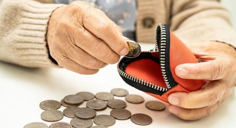 Egyszeri támogatást kapnak a nyugdíjasok, napokon belül mindenkinek kifizetik