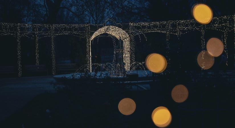 Egy hóhér nevelt fia írta a legnépszerűbb karácsonyi dalt - ezen a napon született