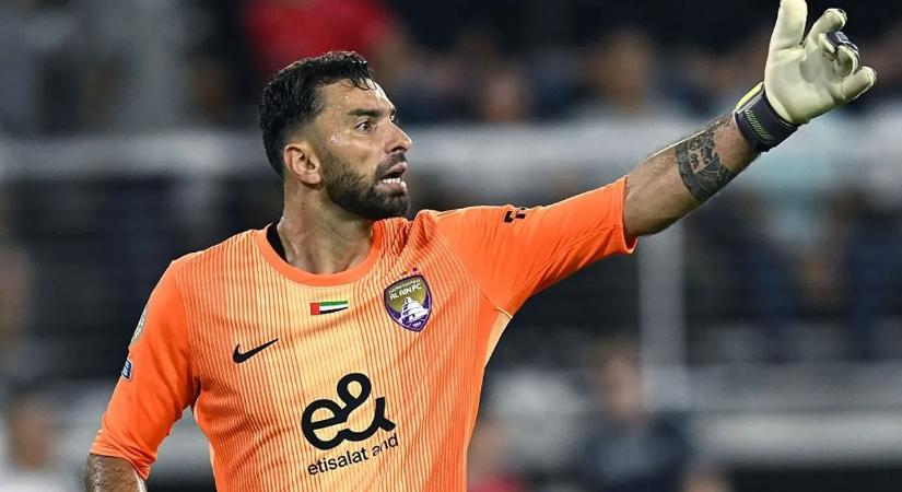 Visszavonult az Európa-bajnok portugál kapus