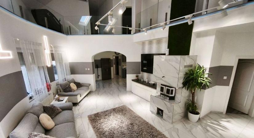 Luxus okosotthon Dunaújvárosban, amitől tényleg leesik az állad – videó, galéria