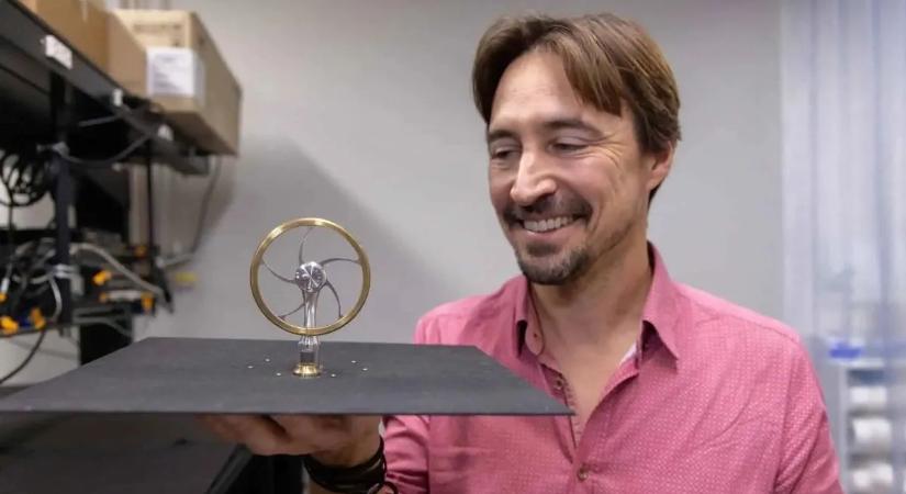 Napelem, ami éjszaka működik? Nem fog hinni a szemének!