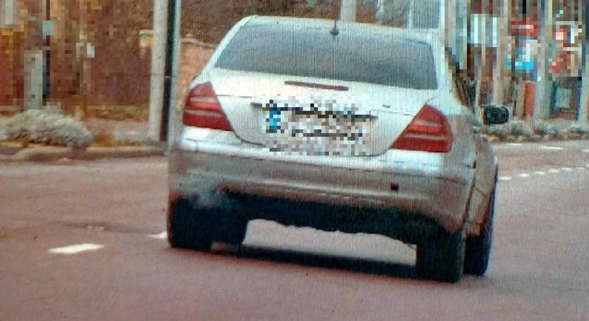 Ez mégis hogy lehetséges? 11 perc alatt kétszer mérte be ugyanaz a traffipax – fotók