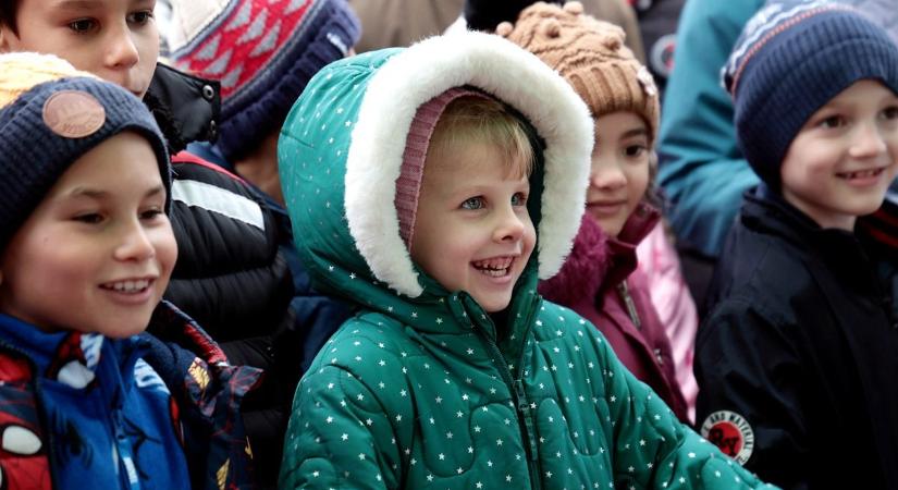 Keresik a nevelőszülőket, jelentkezzen Ön is!