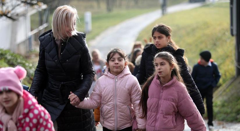 Válasszon Ön is egy igazán különleges hivatást! Jelentkezzen nevelőszülőnek!