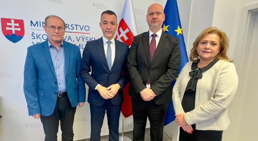 A Magyar Szövetség garanciákat kapott az oktatási tárcától, de továbbra is óvatos