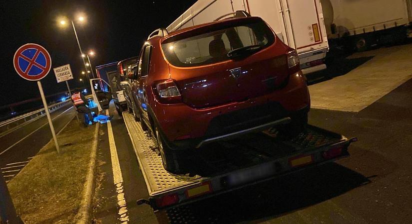 Durva büntetést kap a sofőr, aki hamis papírokkal bukott le és pénzt kínált a pénzügyőröknek